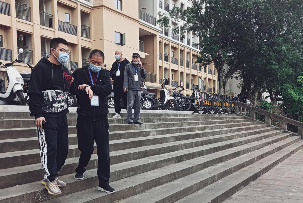 我市疫情形势十分严峻