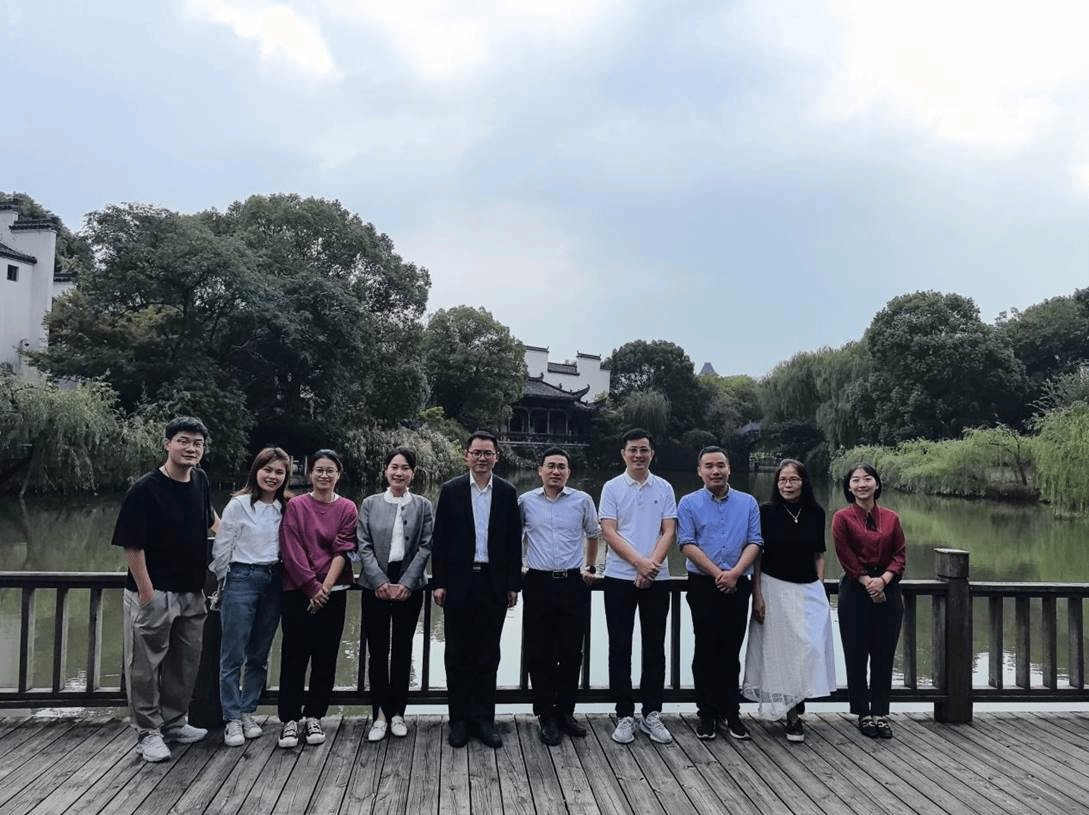 校友合影 ob体育登录最新版下载校友会秘书处秘