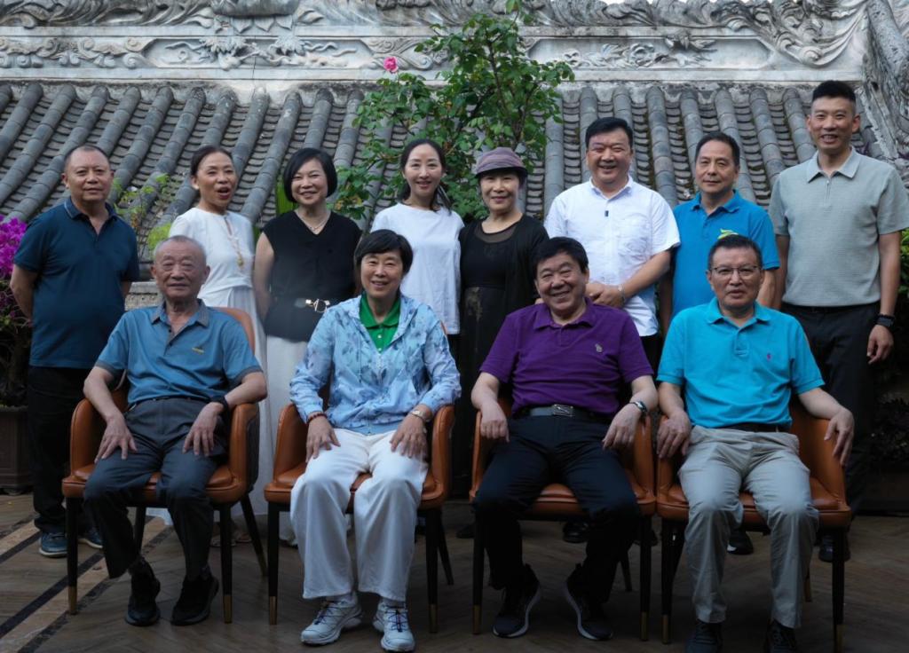 校友会秘书处负责人马维嘉
