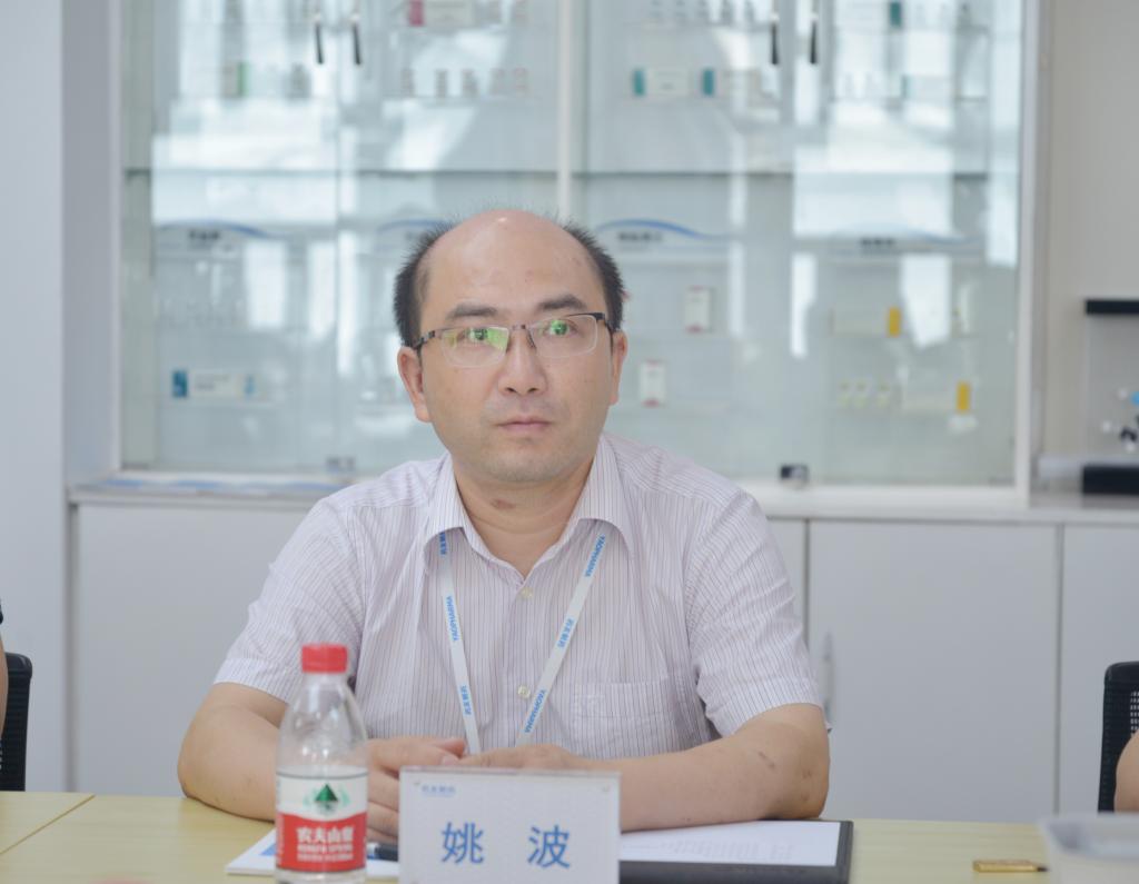师德模范孟江