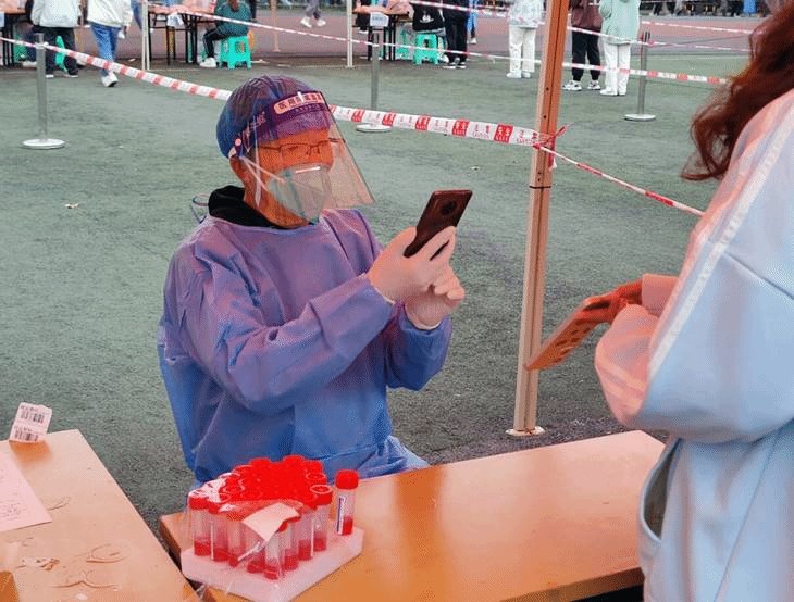 校内当天全员核酸检测工作结束