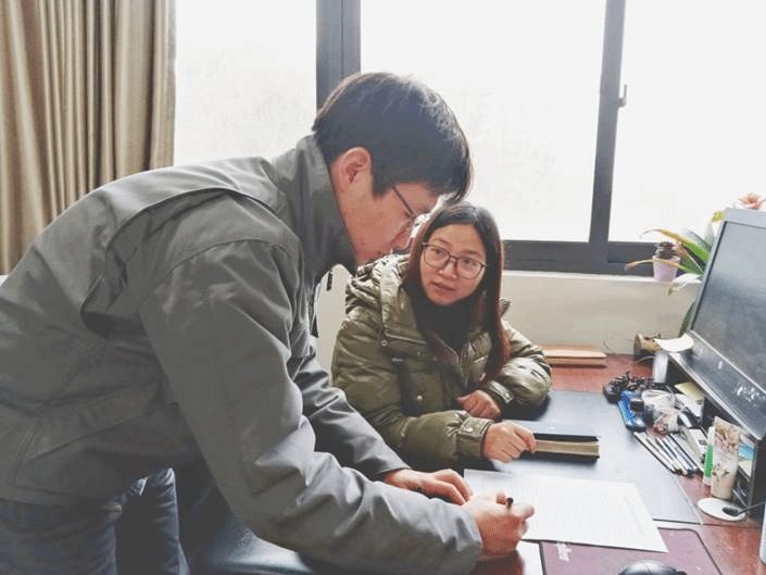 校优秀辅导员等荣誉称号
